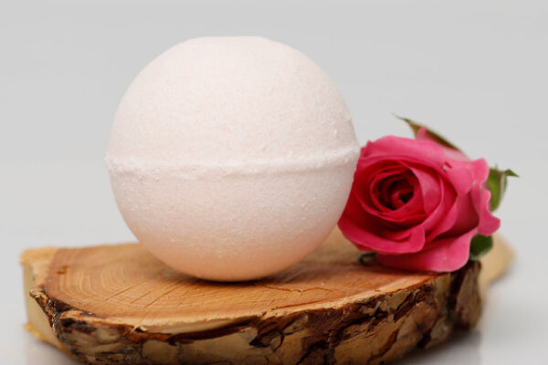 SugarBush Ylang Ylany and Rose bathbomb